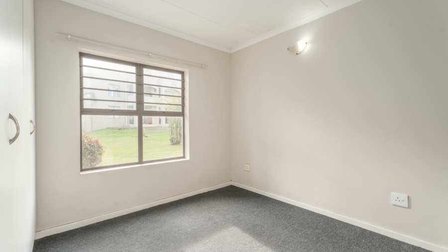 To Let 2 Bedroom Property for Rent in Vredekloof East Western Cape